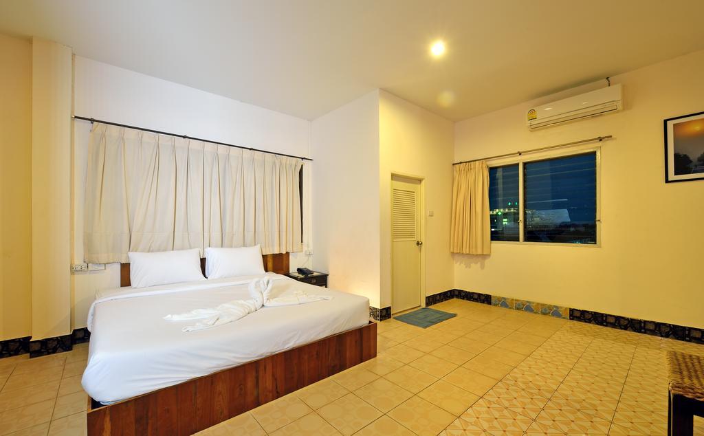Krabi Grand Place Hotel Exteriör bild