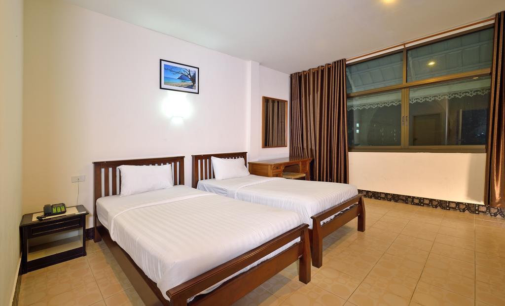 Krabi Grand Place Hotel Exteriör bild