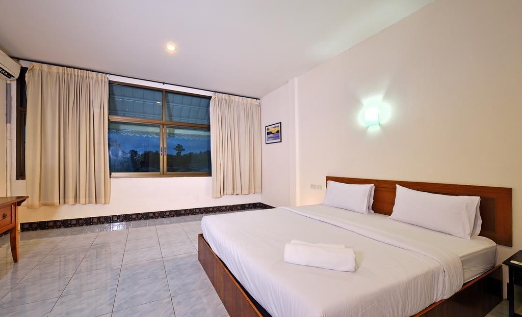 Krabi Grand Place Hotel Exteriör bild